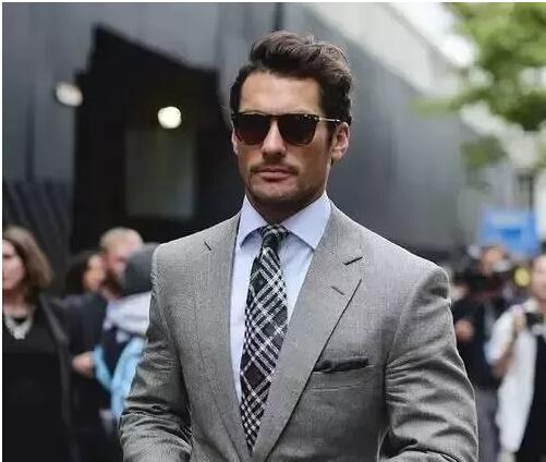 投行向來以衣取人