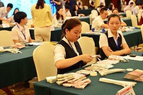 銀行柜員數錢速度企業內訓